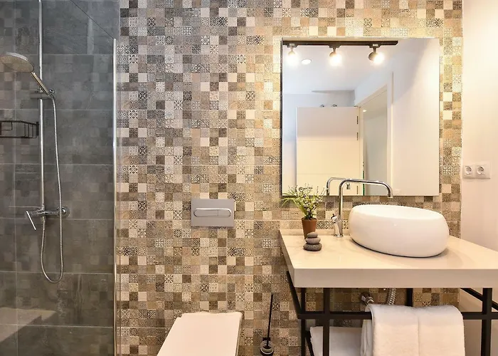 Off Triana Apartman