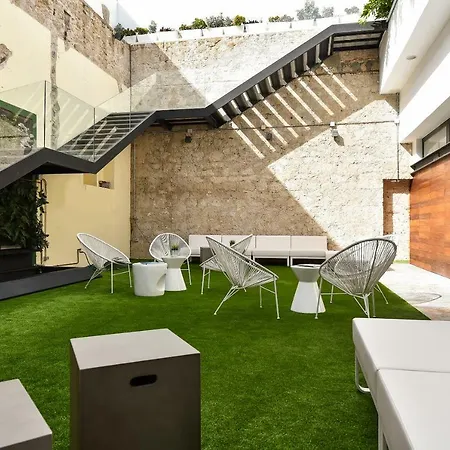 Off Triana Lejlighed